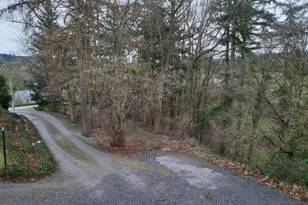 La pinède - Charmante maison de village Hotton Esterno foto
